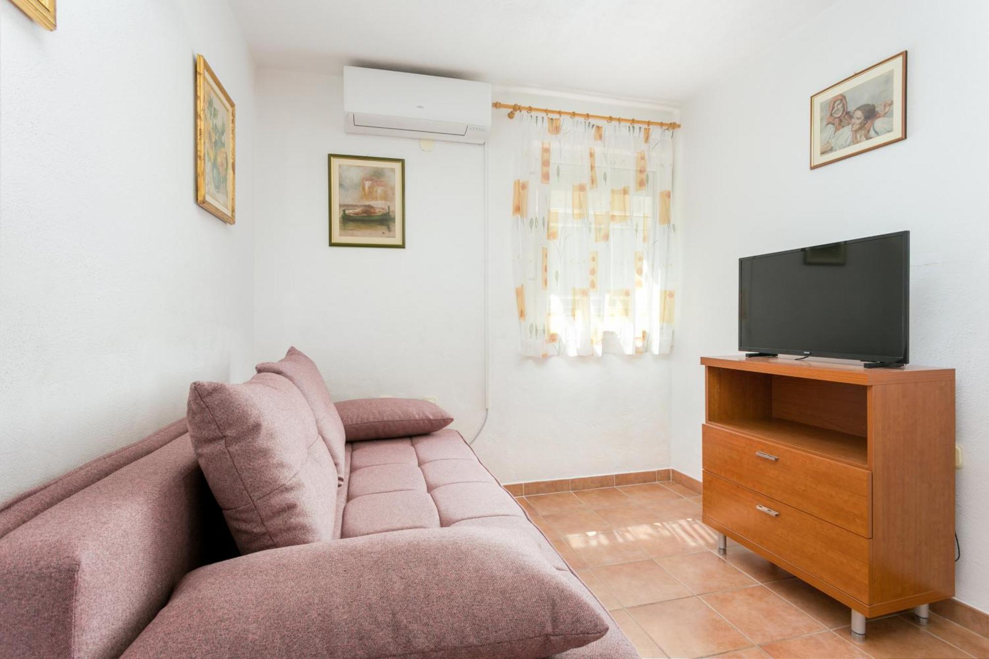 Apartments By The Sea Baska Voda, Makarska - 300 Номер фото