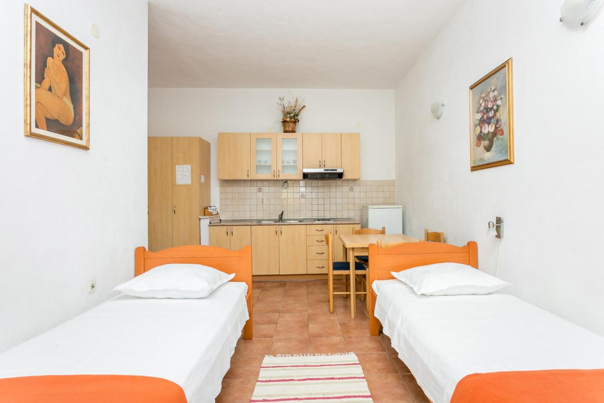 Apartments By The Sea Baska Voda, Makarska - 300 Номер фото
